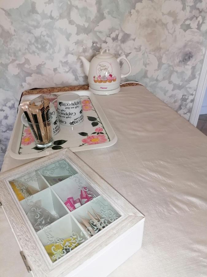 Chambre D'Hotes Esprit De Famille Landreville Екстер'єр фото