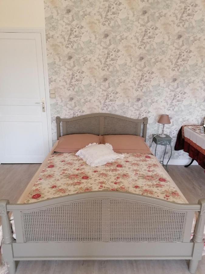 Chambre D'Hotes Esprit De Famille Landreville Екстер'єр фото
